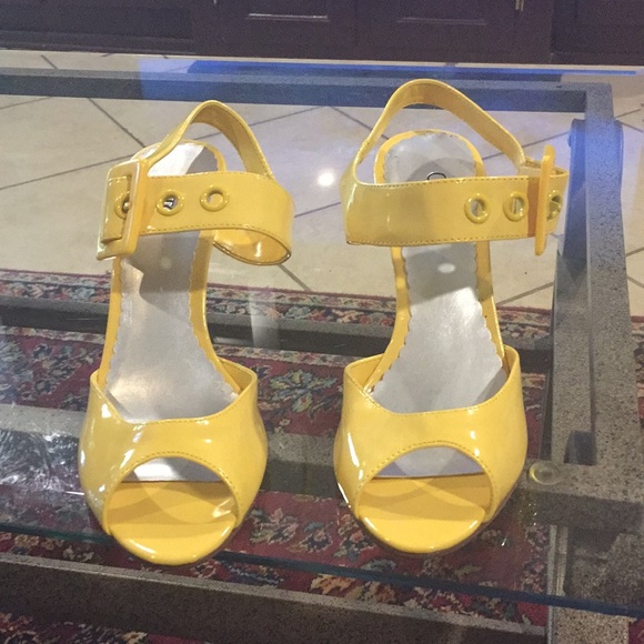 Cato Shoes - Cato size 8 shoes good condition